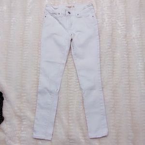 Levi’s skinny jeans 711